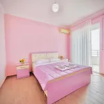 Gent's Luxury