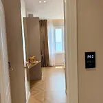 Gent's Luxury Apartamento Durrës