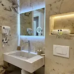 Gent's Luxury
