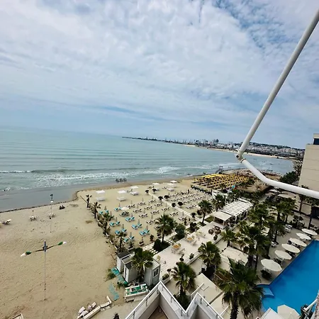 Gents Luxury Apartment Durres
