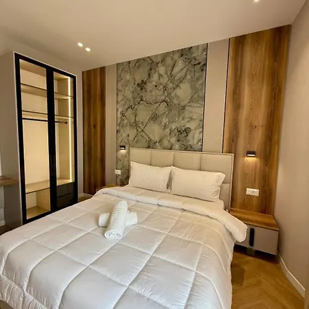 Gent's Luxury