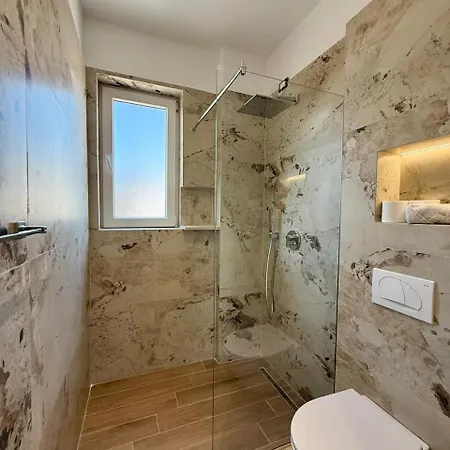 Gent's Luxury Apartamento Durrës