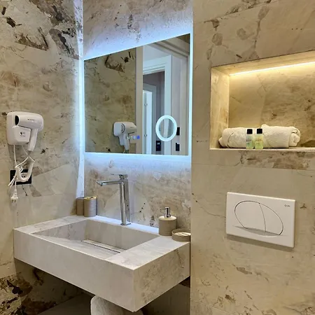 Gent's Luxury